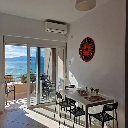 Orange Corner Apartment Sarande Bagian luar foto