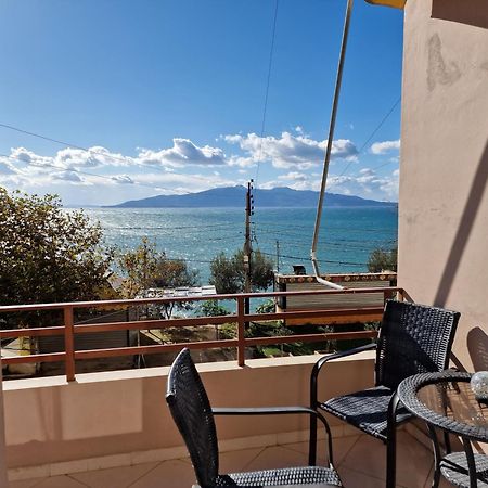 Orange Corner Apartment Sarande Bagian luar foto