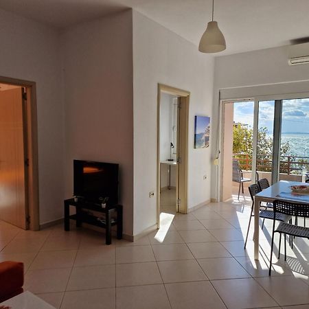 Orange Corner Apartment Sarande Bagian luar foto